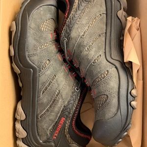 NEB Merrell Men's Beluga Size 8 Never Worn.